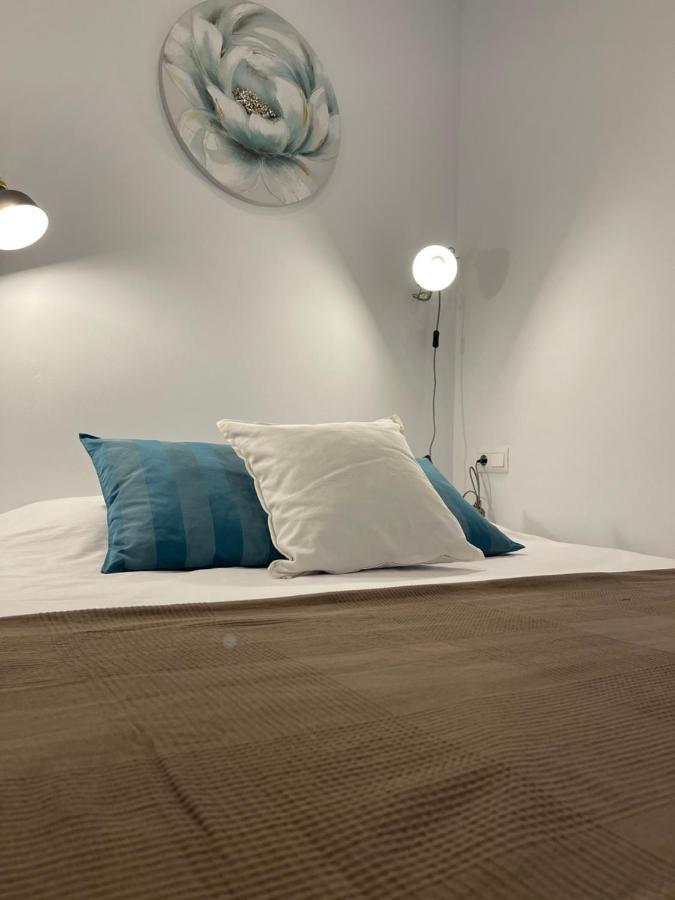 Вілла New Townhouse In The Heart Of Nerja With Jacuzzi Екстер'єр фото