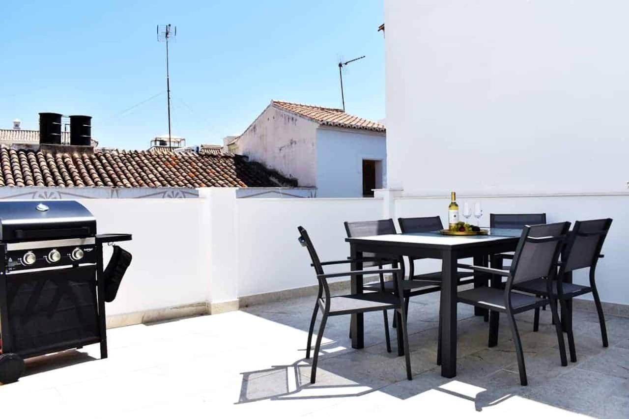 Вілла New Townhouse In The Heart Of Nerja With Jacuzzi Екстер'єр фото