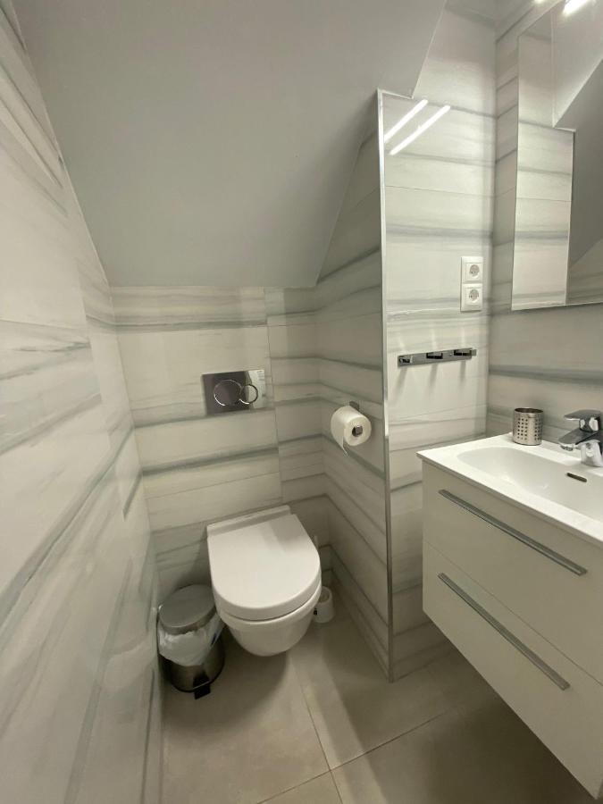Вілла New Townhouse In The Heart Of Nerja With Jacuzzi Екстер'єр фото